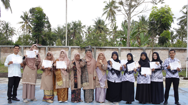 SMANSAGU Laksanakan Peringatan Hari Guru Nasional 2024 dan Beri Penghargaan kepada Guru, Tenaga Kependidikan, dan Peserta Didik Berprestasi