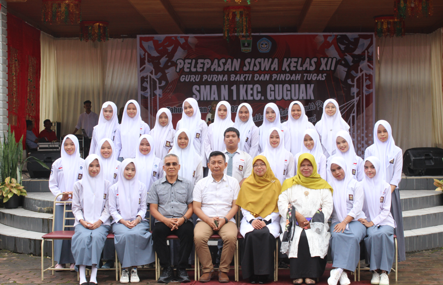Pelepasan Murid Kelas XII Tahun Ajaran 2025/2026 di SMAN 1 Kec. Guguak Pelepasan Murid Kelas XII Tahun Ajaran 2025/2026 di SMAN 1 Kec. Guguak