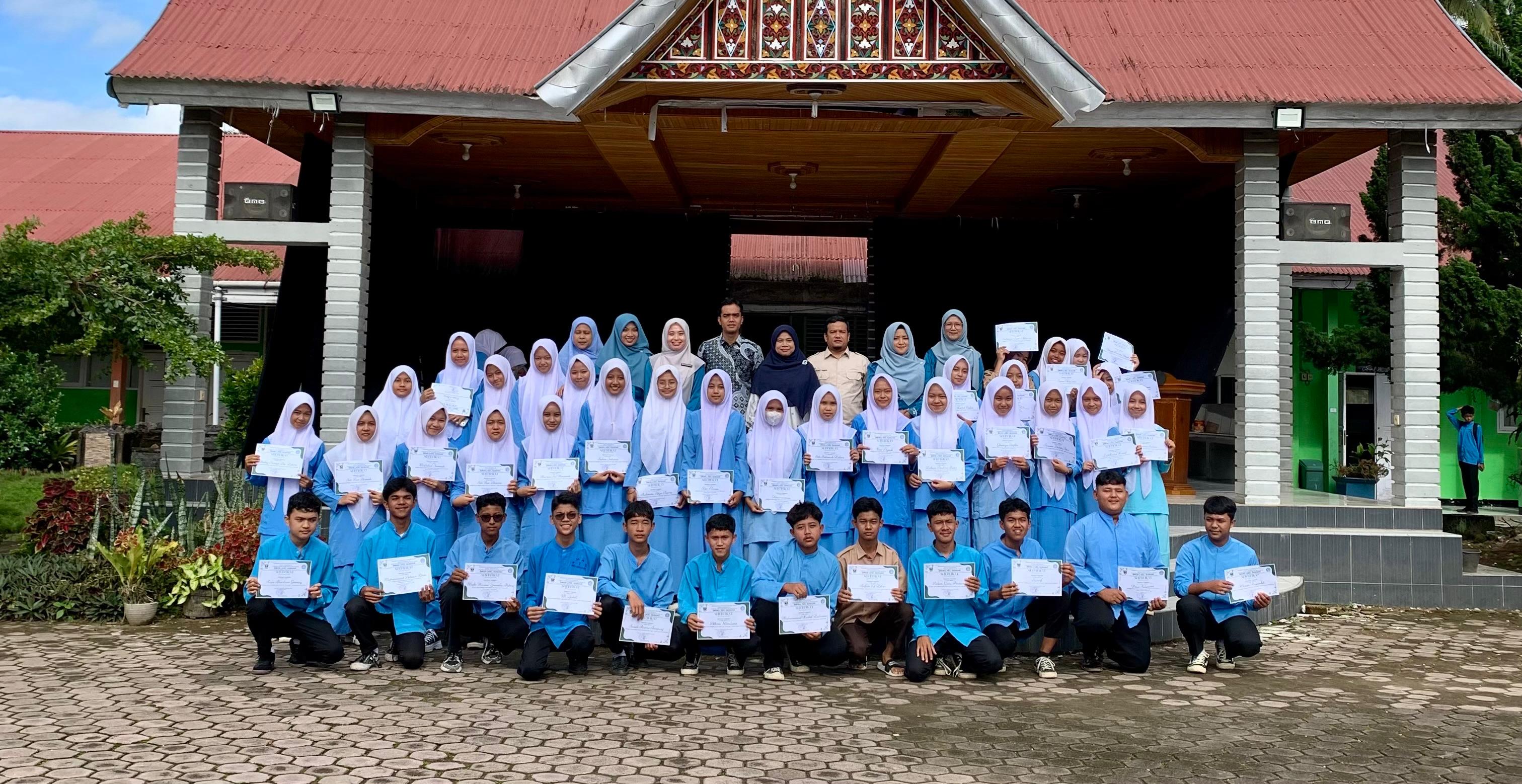 Penerimaan Rapor Semester I Tahun Ajaran 2025/2026