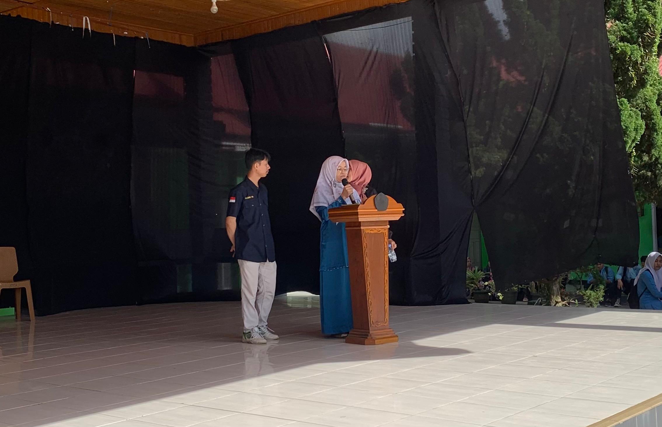 Penerimaan Rapor Semester I Tahun Ajaran 2025/2026